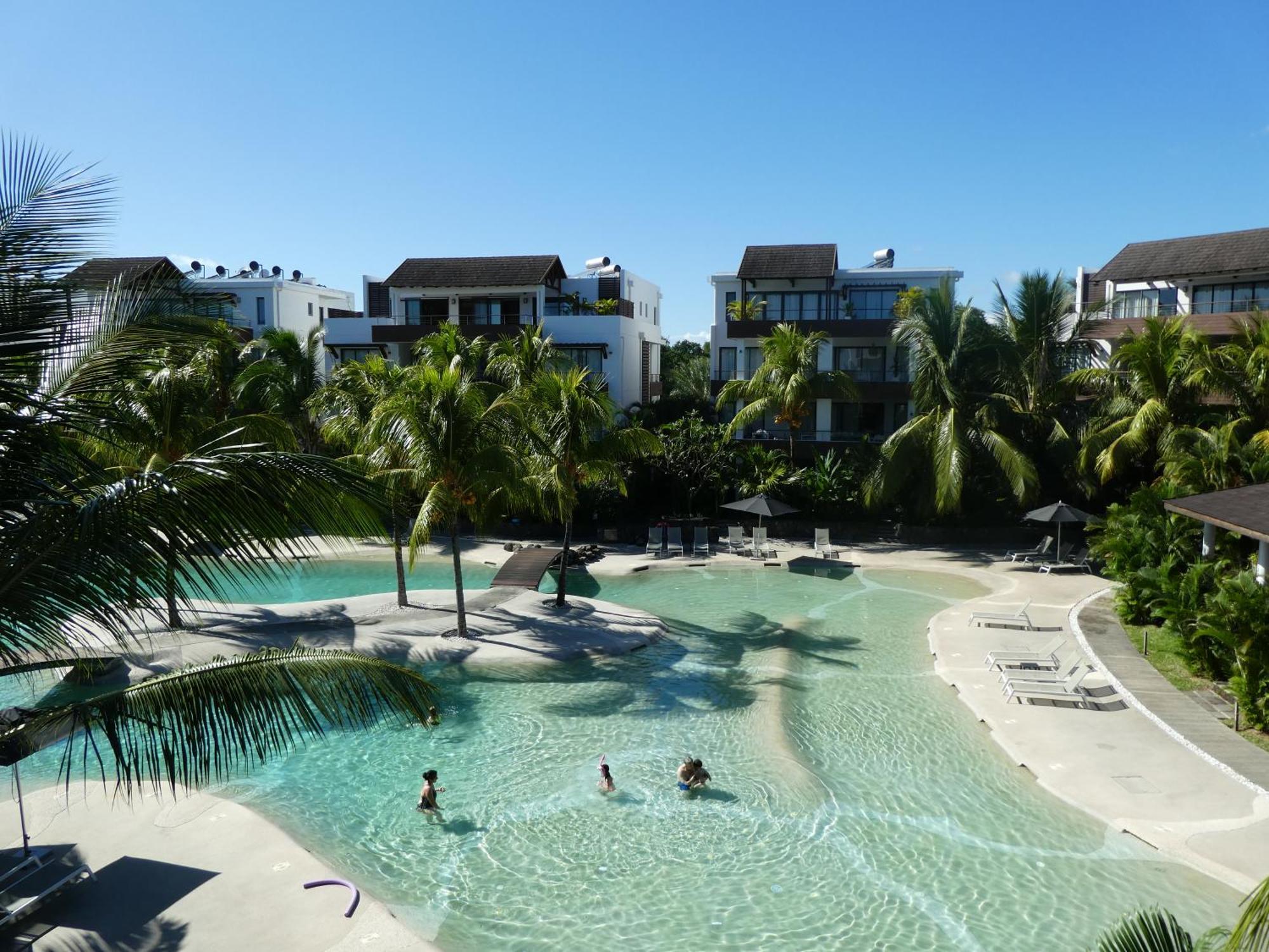 Appartement Le Dauphin Du Lagon Bleu - Plages De Mont Choisy Et De Trou Aux Biches กรองด์เบย์ ภายนอก รูปภาพ